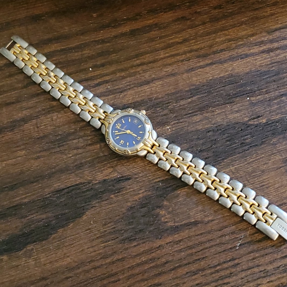 Fossil watch